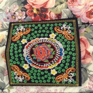 New Black Multicolor Lightweight Embroidered Wallet Four Pockets And Flowers